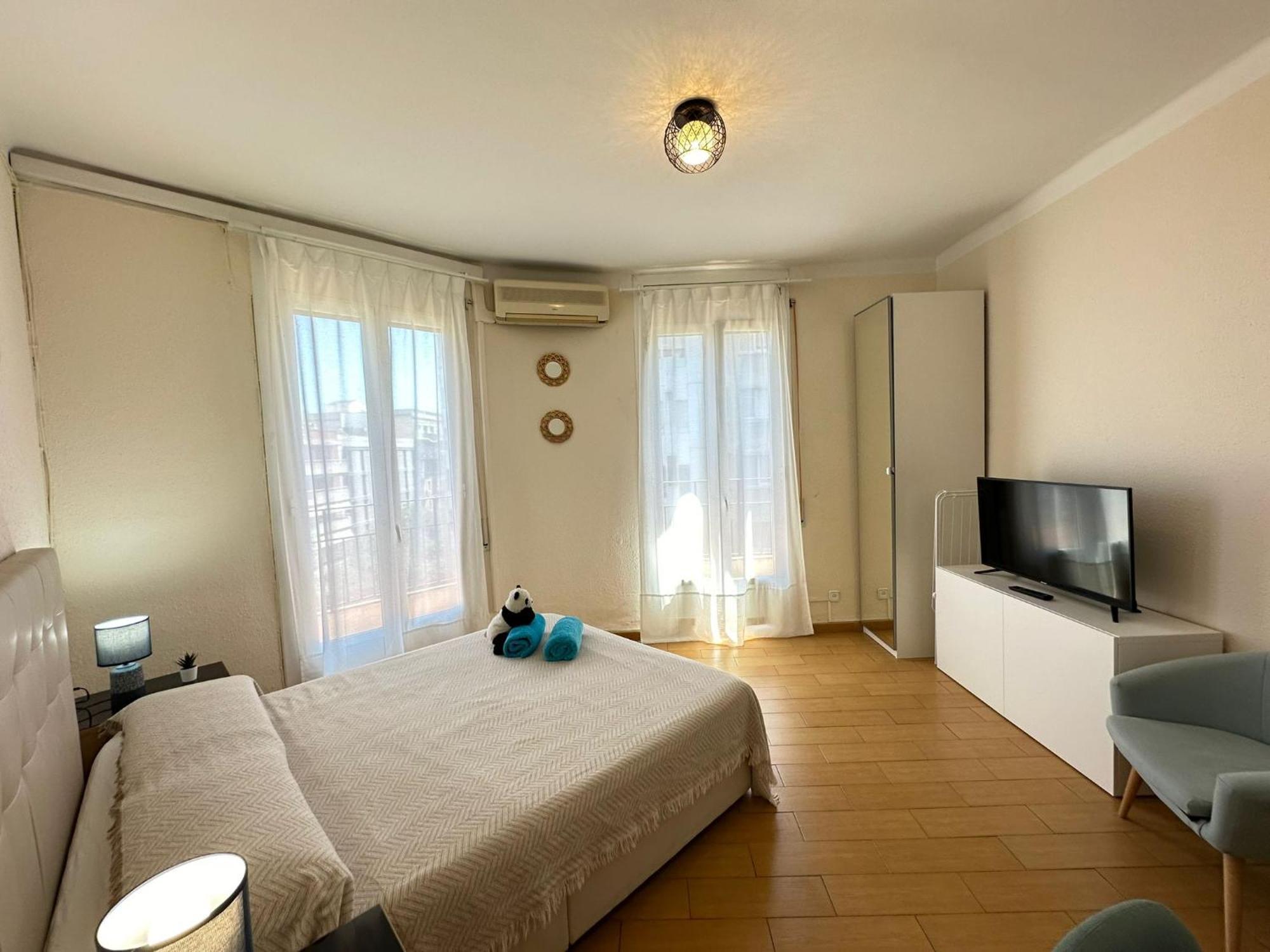Rooms Nueva Valencia Barcelona Exterior photo